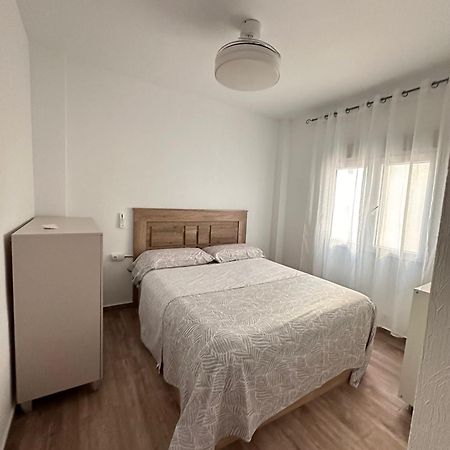 Happy Hideaway Apartment Аликанте Екстериор снимка