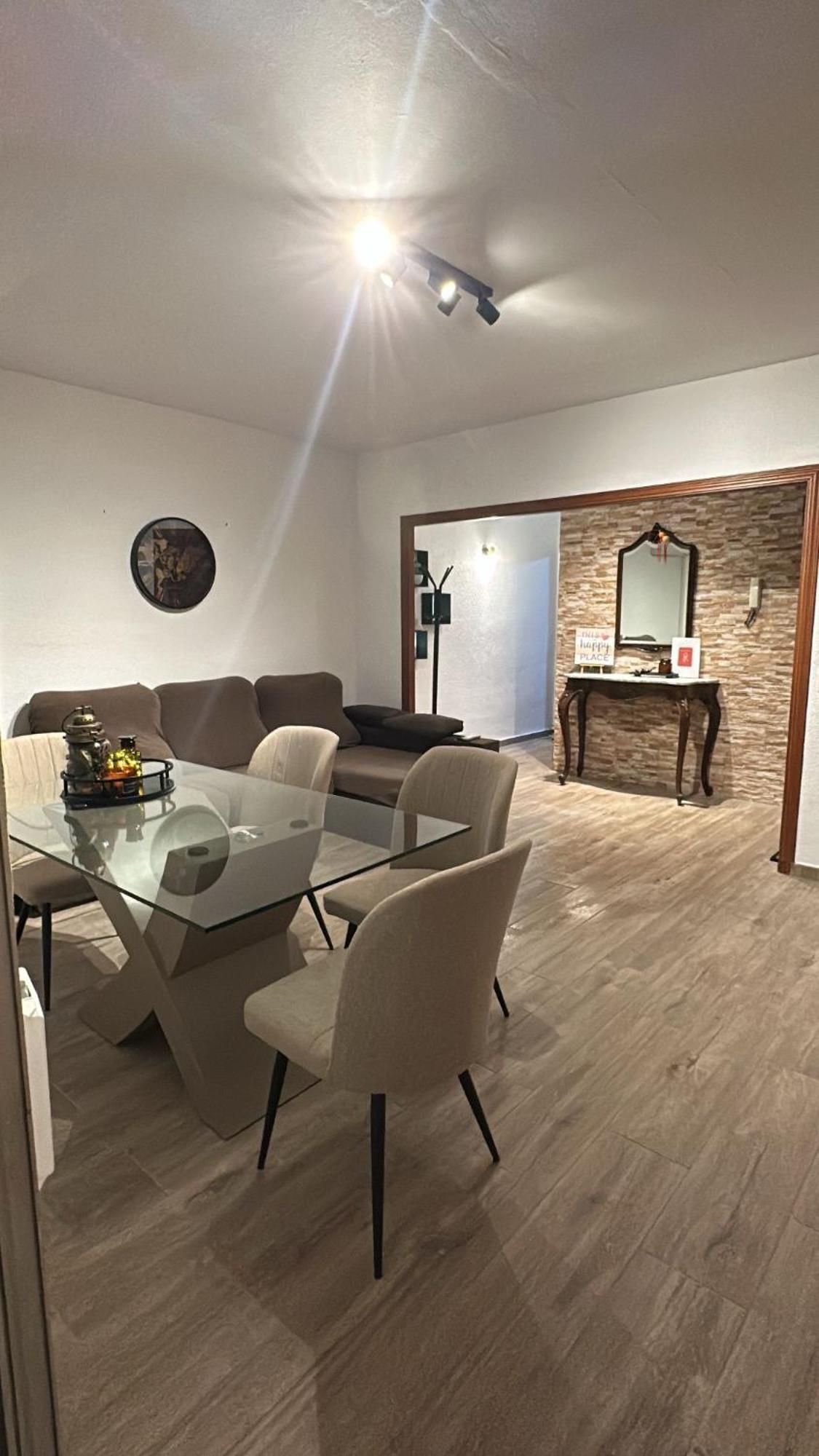 Happy Hideaway Apartment Аликанте Екстериор снимка