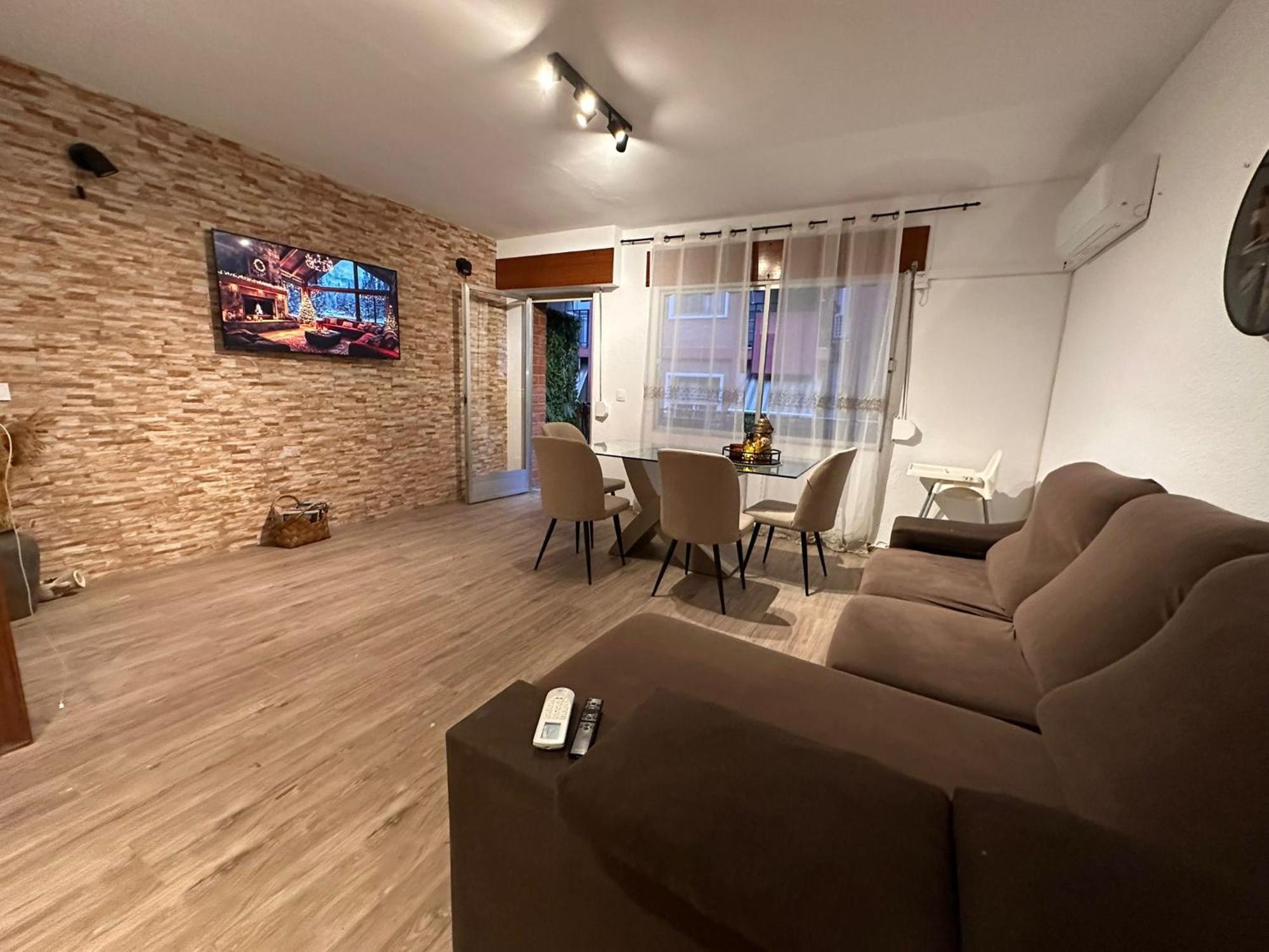 Happy Hideaway Apartment Аликанте Екстериор снимка
