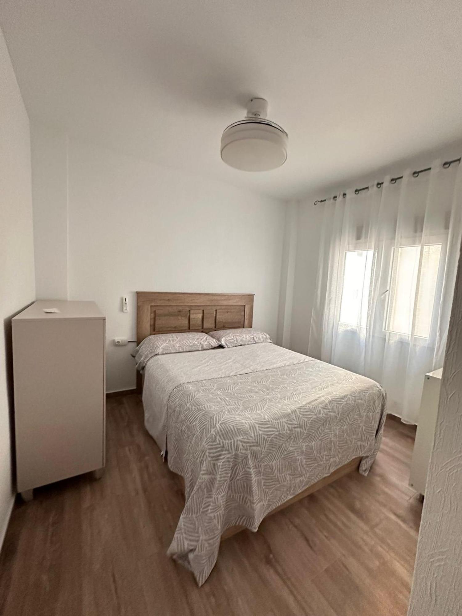 Happy Hideaway Apartment Аликанте Екстериор снимка